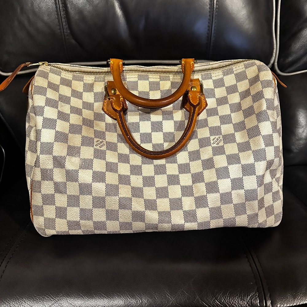 Louis Vuitton Speedy 30